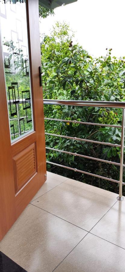 Soly'S Villa Homestay Munnar Exterior photo